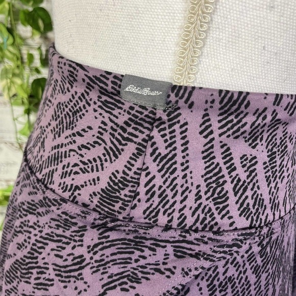 Eddie Bauer Fitness Sports Skirt size Medium Plum Black Faux Wrap Stretch Short - Picture 9 of 11